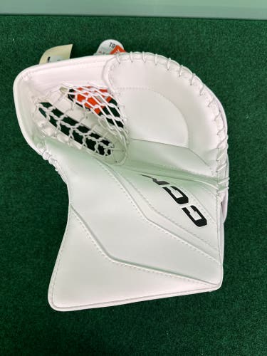 White Senior CCM EFlex 6 Goalie Glove Regular (New)