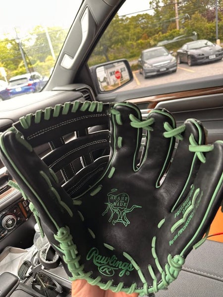 2024 Rawlings Heart of The Hide Softball Glove 13" (Used like new)