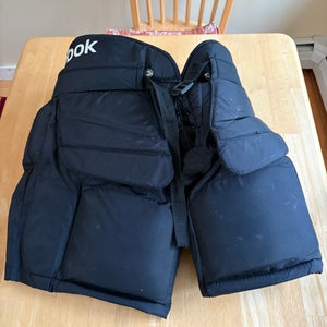 Junior Large Reebok 18K Hockey Goalie Pants (Used)