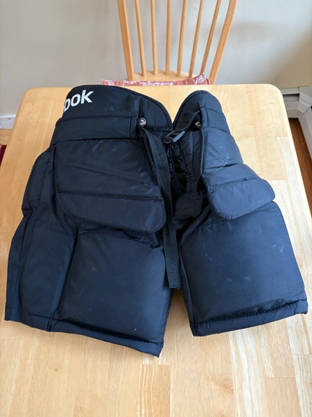 Junior Large Reebok 18K Hockey Goalie Pants (Used)
