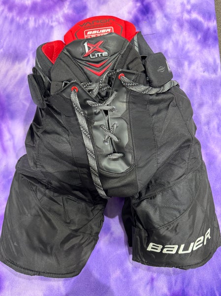 Black Senior Small Bauer 1X Lite Hockey Pants (Used)