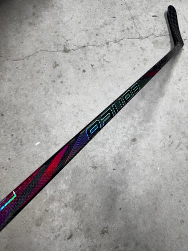 P92M 77 Flex Senior Bauer Nexus Tracer Left Hand Hockey Stick Pro Stock (Used)