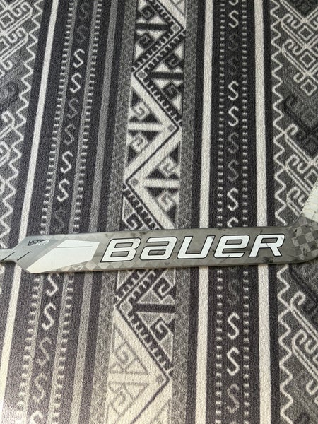 (Rarely used) Senior Bauer Ultrasonic Regular Goalie Stick 26" Paddle (Used)