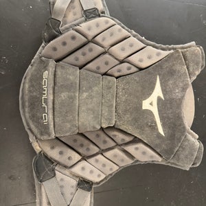 Mizuno Samurai Catcher's Chest Protector (Used)