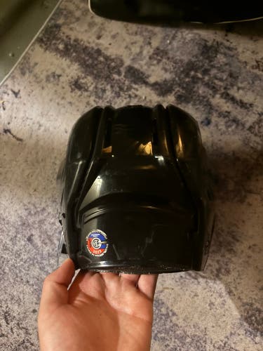 Medium Bauer Re-Akt 150 Helmet (Used)