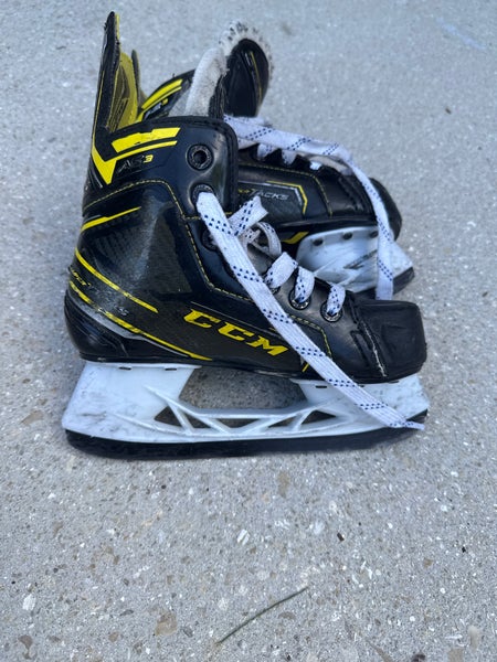 2020 CCM Super Tacks AS3 Hockey Skates Regular Width 12.5 (Used)