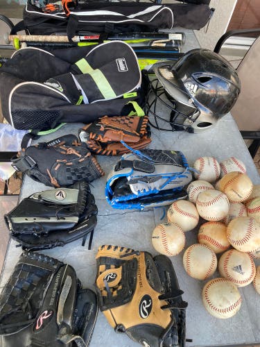 Lot of Tee Ball/machine pitch equipment