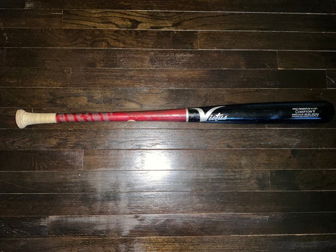 Victus Bat (-3) 30.5 oz 33.5" (Used)