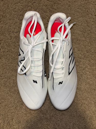 White Men's Size M 12.0 (W 13.0) Adult New Balance Burn X4 Mid Low Top (Used)