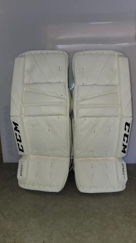 24" CCM Eflex 5.5 Goalie Leg Pads (New)