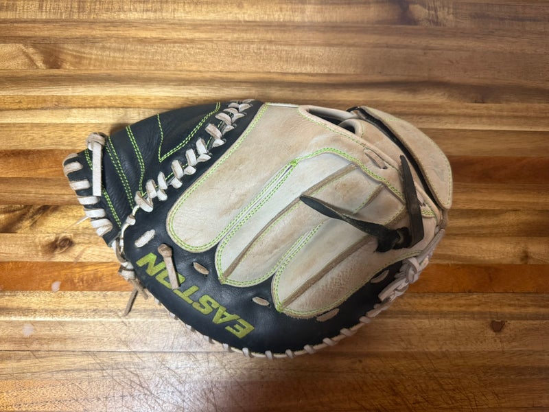 2017 Easton Game Day RH Catcher's Baseball Glove 12" (Used)