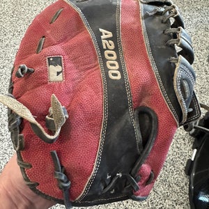2023 Wilson A200 RH First Base Baseball Glove 12" (Used)
