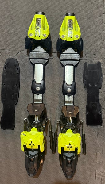 Fischer RC4 Z18 FreeFlex Racing Ski Bindings Max Din 20 (Used)