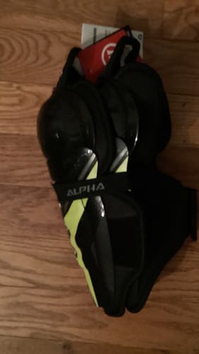 Junior Warrior Alpha LT 12" Shin Pads (New)