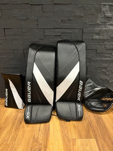 30" 2023 Bauer Vapor X5 Pro Goalie Full Set (Used)