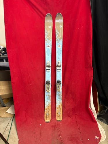 Skis: Dynastar 165 cm All Mountain Skis With Bindings (Used)