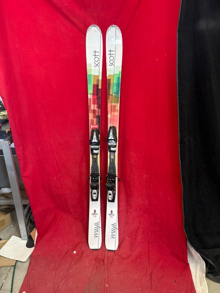 Skis: Scott 165 cm Skis (Used)