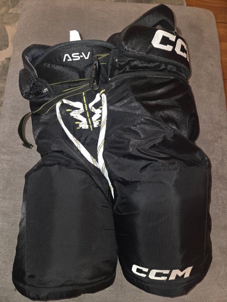 Senior Medium CCM Tacks AS-V Hockey Pants (Used)