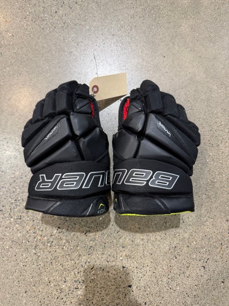 Junior Bauer Vapor X2.9 Gloves 11" (Used)