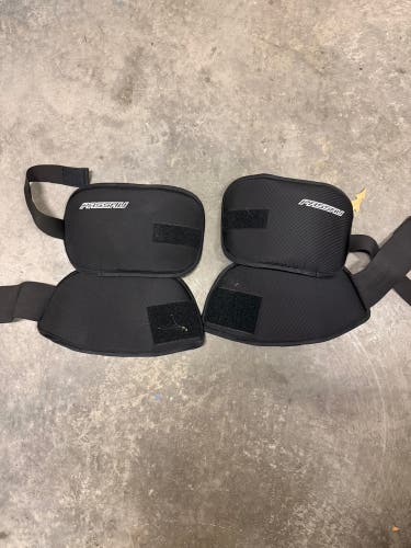 Passau Hockey Pro Light Knee Guards L/XL (Used)