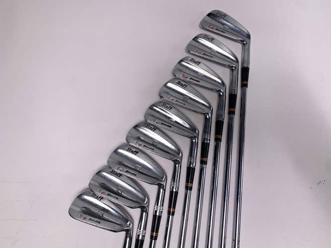 Wilson FG53 Goose Neck Iron Set 2-PW Wilson Staff Dyna-Step Regular RH