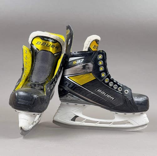 Bauer Supreme S37 Size 5 Intermediate Hockey Skates