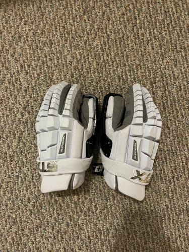 STX White Surgeon/RZR Goalie Gloves