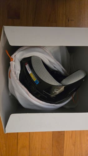 Unisex Medium POC Skull X Helmet (New)