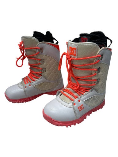 Used DC Shoes KARMA Womens Snowboard Boots Orange And White Senior 7.5 11835-S000201123