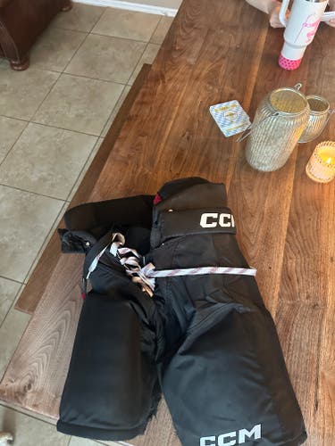 Senior Medium CCM JetSpeed FTW Hockey Pants (Used)