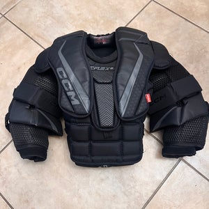 Large/Extra Large CCM Extreme Flex E6.5 Goalie Chest Protector (Used)
