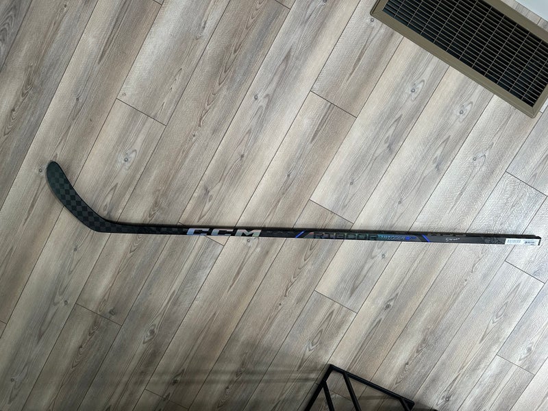 Senior CCM Ribcor Trigger 9 Pro Left Hand Hockey Stick P28 75 Flex Pro Stock (Used)