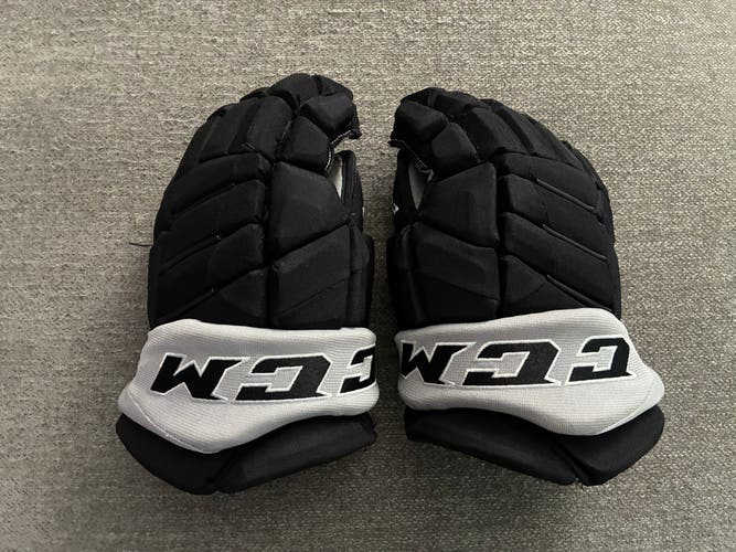 CCM Pro Model Gloves 13" (Used) LA Kings