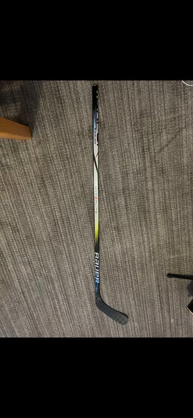 Junior Bauer Vapor Hyperlite 2 Left Hand Hockey Stick P92 55 Flex (New)