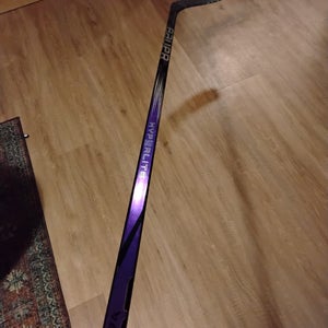 Senior Bauer Vapor Hyperlite 2 Right Handed Hockey Stick P92 77 Flex Pro Stock (Used)