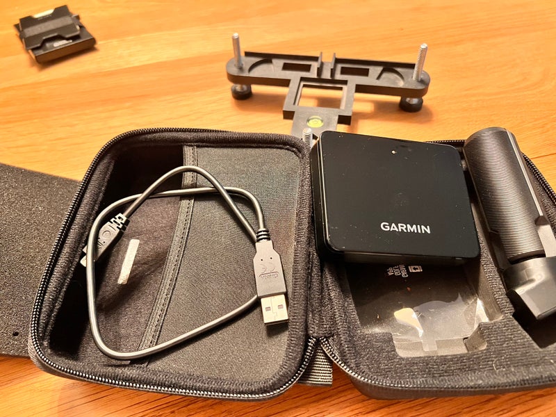 Garmin r10 Launch Monitor (Used) with Leveling Stand