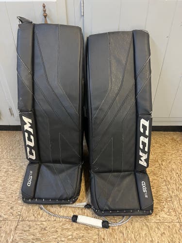 28" CCM Axis 1.5 Goalie Leg Pads (Used)