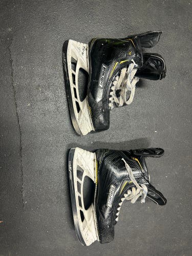 Bauer Supreme 2S Pro Hockey Skates Pro Stock 8.5 (Used)