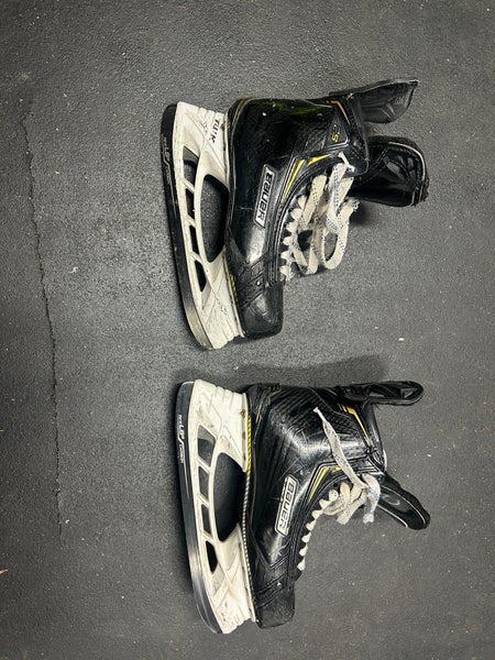 Bauer Supreme 2S Pro Hockey Skates Pro Stock 8.5 (Used)