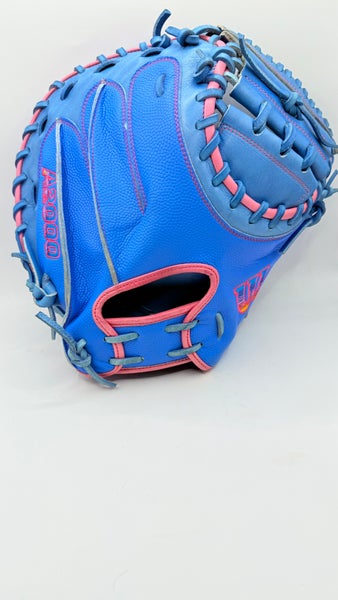 Wilson A2000 Autism Speaks RH Catcher's Baseball Glove 33" (Used)