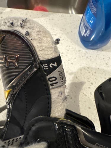 Great condition Senior Bauer Supreme 3S Pro Hockey Skates size 10 Fit 2