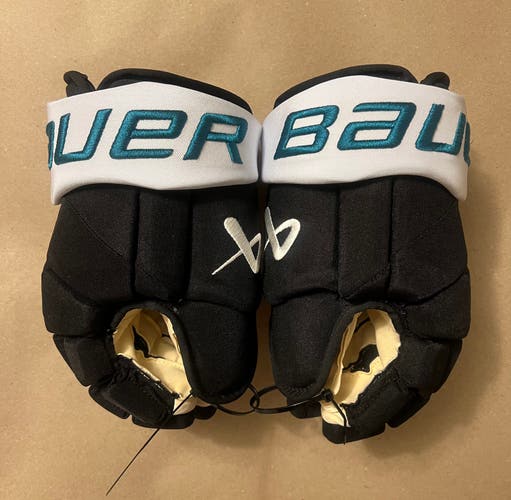 San Jose Sharks Black Cali Fin Bauer Hyperlite Gloves 14” ORLOV