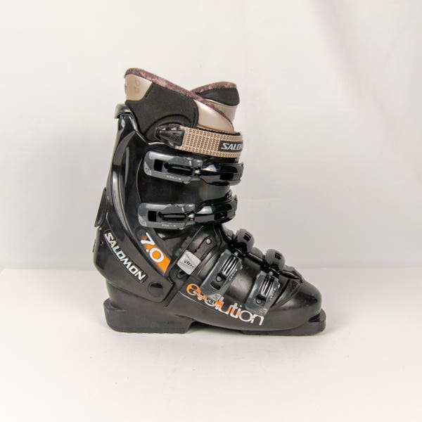 6 salomon evolution skis boots Salomon Evolution 7.0 Ski Boots Mondo 24/24.5 Size 6/6.5 Unisex Soft Flex  282mm (Used) | SidelineSwap