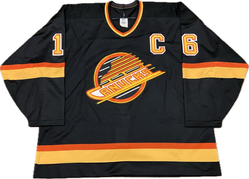 Vancouver Canucks Trevor Linden CCM Authentic NHL Hockey Jersey Size 52