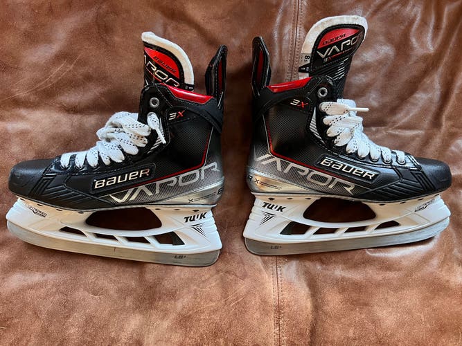 2021 Bauer Vapor 3X Hockey Skates 8.5 *like new* (Used)