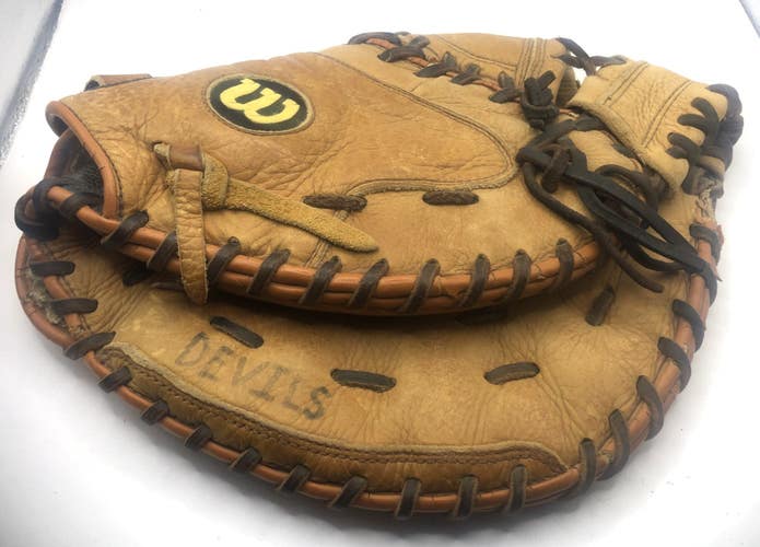 Wilson Fast Pitch A9625FP7 Catcher's Mitt Softball Glove RHT *Good*