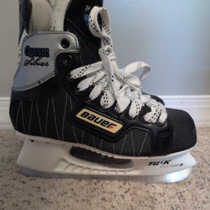 Bauer Supreme Classic Silver Hockey Skates Regular Width 6.5 (Used)