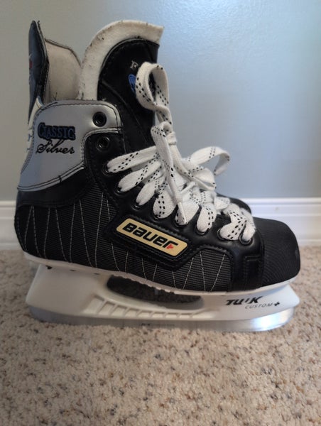 Bauer Supreme Classic Silver Hockey Skates Regular Width 6.5 (Used)