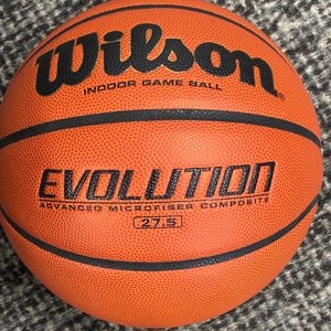 Wilson Evolution Basketball (27.5/Sz.5)