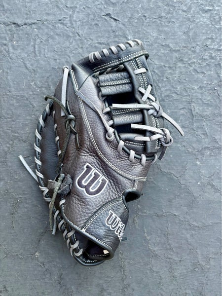 2022 Wilson A1000 LH First Base Baseball Glove 12.5" (Used)